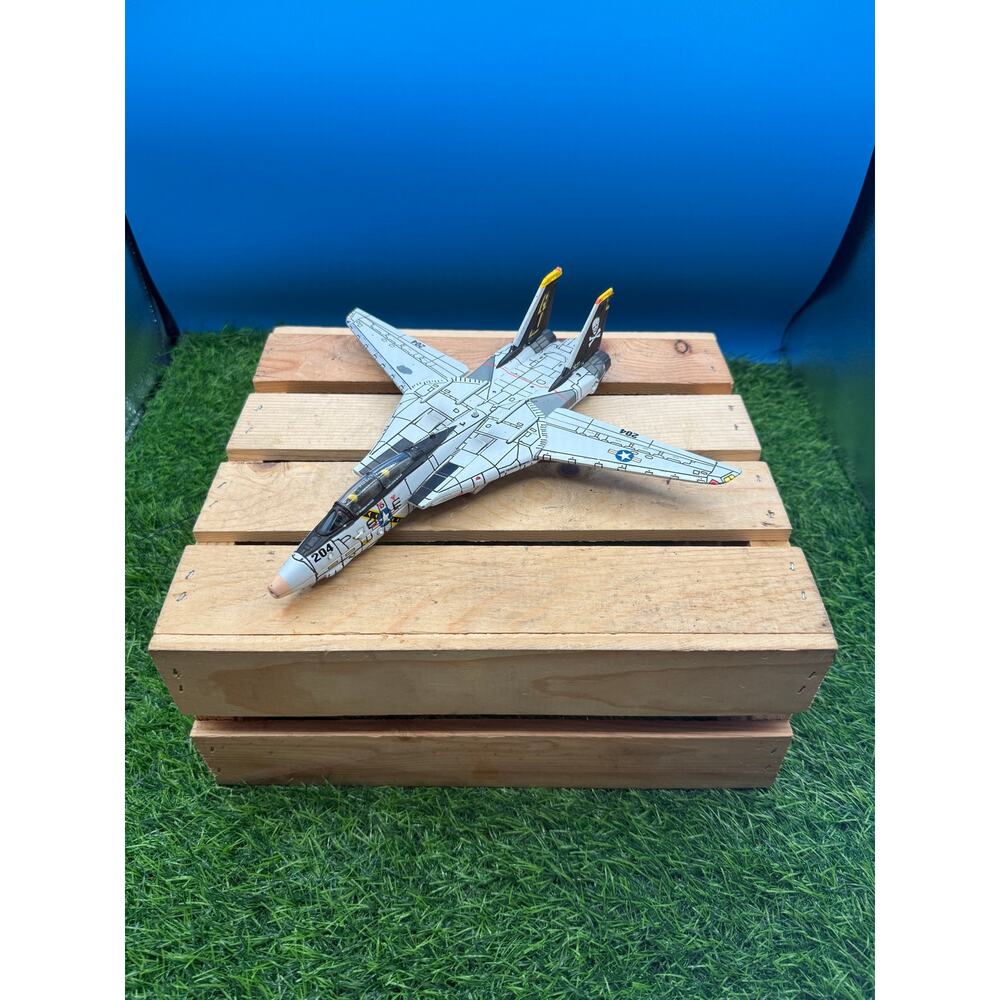 Vintage Diecast F-14 Tomcat Fighter Jet - VF-84 Jolly Rogers Livery(1:100 Scale)